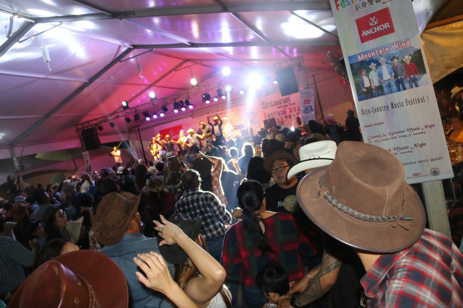 Photo shows one of the performances at Siniawan Country Music Festival last year.